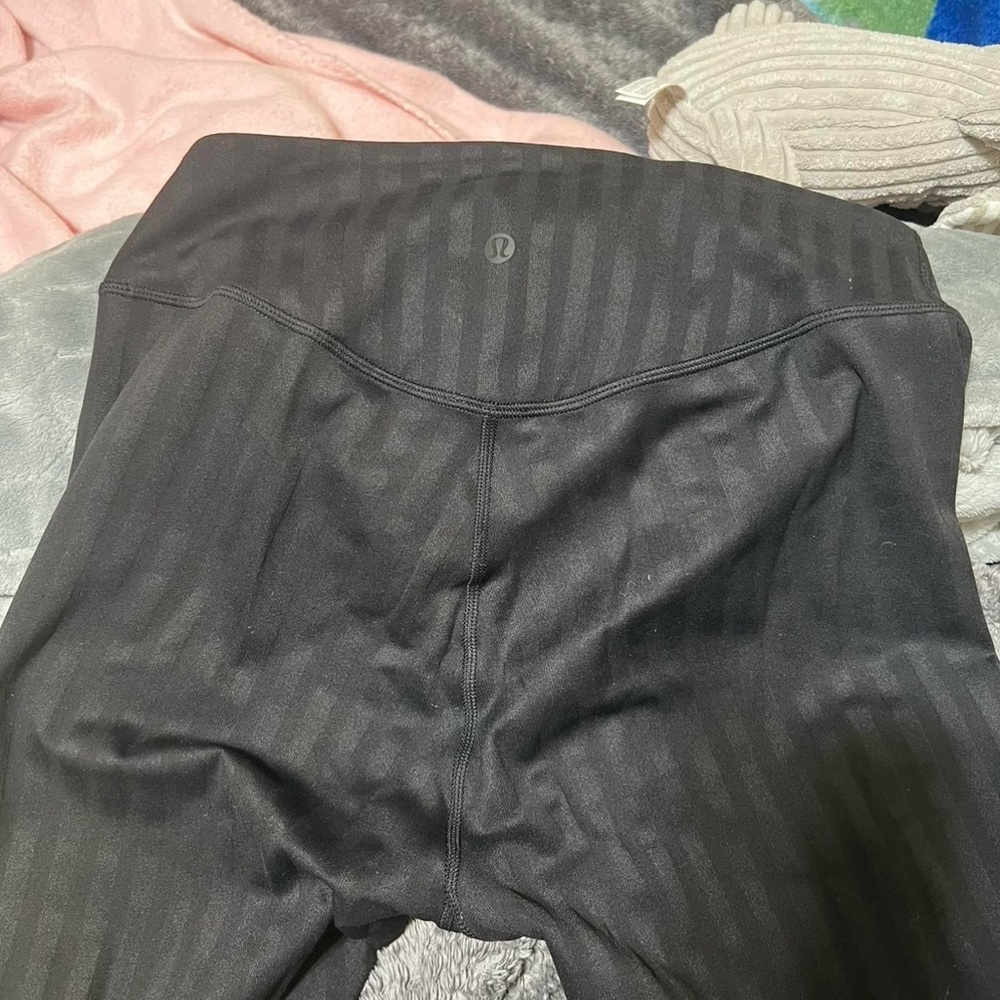 Wunder Under HR Tights - Picture 3 of 5